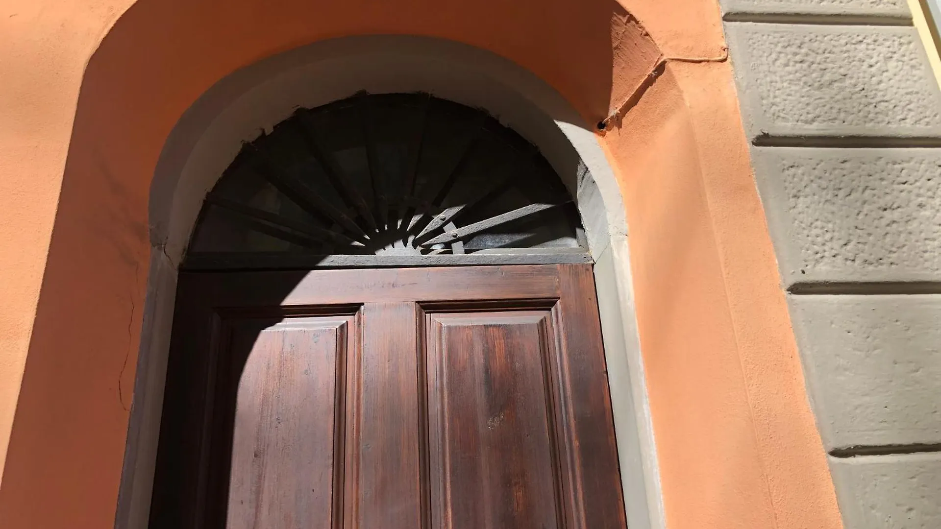 Archetto Cavalcanti Florence 0*,  Italy